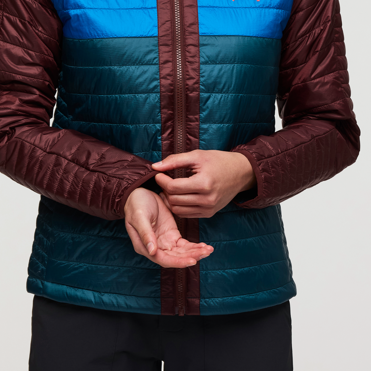 Capa Insulated Hooded Jacket - Women's - Image 7